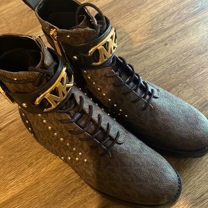Never worn Michael Kors brown boots